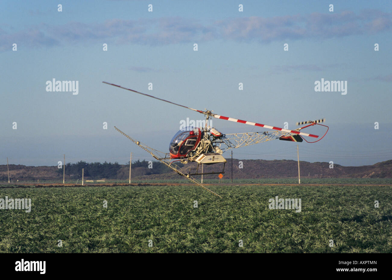 Helicopter aircraft spraying hires stock photography and images Alamy