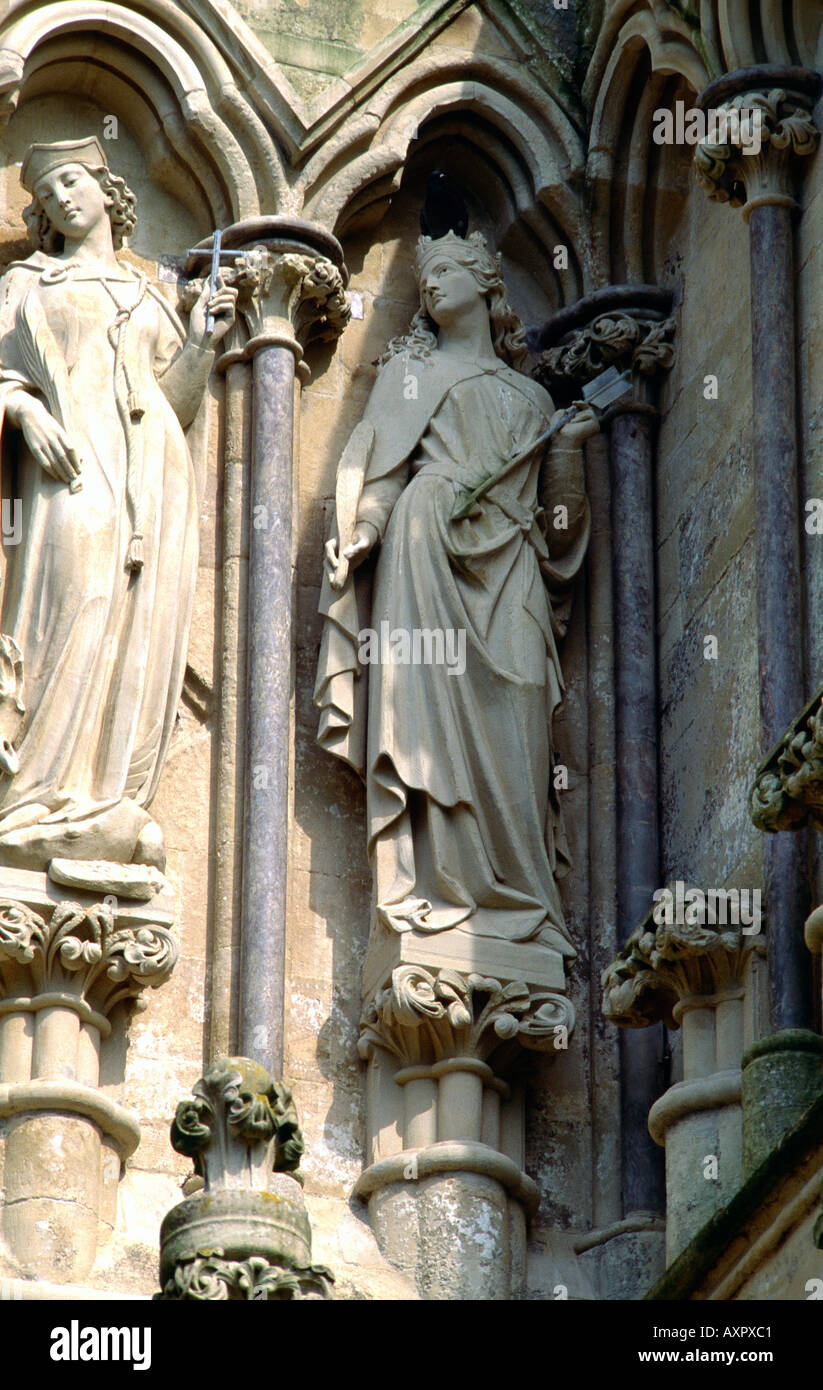 St Margaret Of Antioch & St Ursula Salisbury Cathedral West Front - Wiltshire Stock Photo