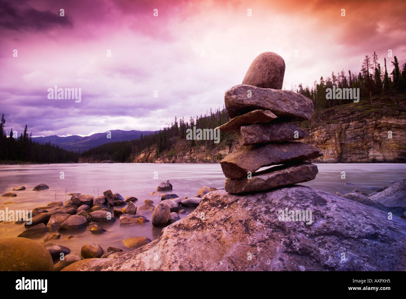 Rock formation inukshuk hires stock photography and images Alamy