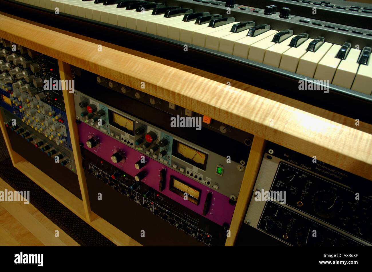Keyboard and outboard effects in recording studio Stock Photo Alamy