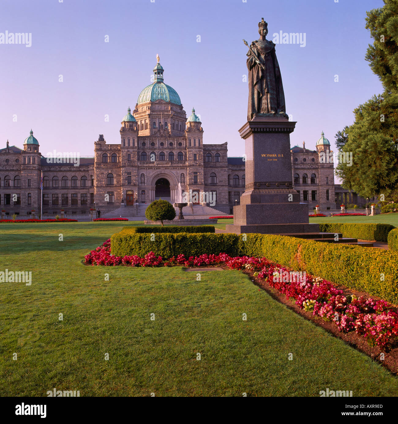 Statue victoria bc landmark monument hires stock photography and