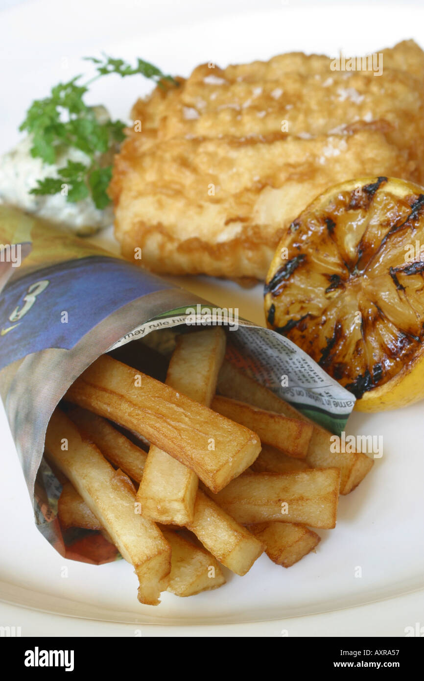 Takeaway chips in newspaper hires stock photography and images Alamy