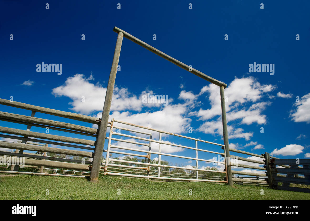 Gate farm hi-res stock photography and images - Alamy