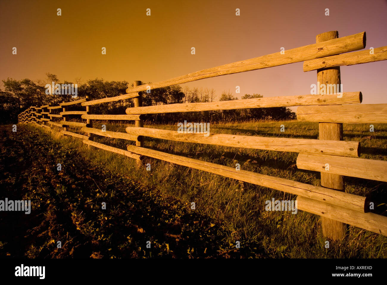 Rural fields wooden structures hi-res stock photography and images - Alamy