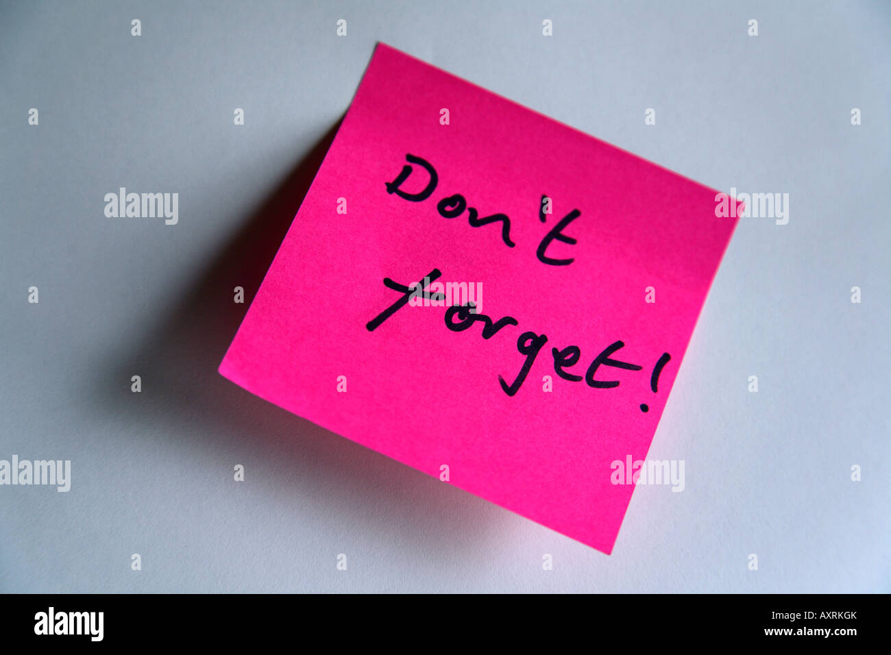 Don't Forget reminder note Stock Photo