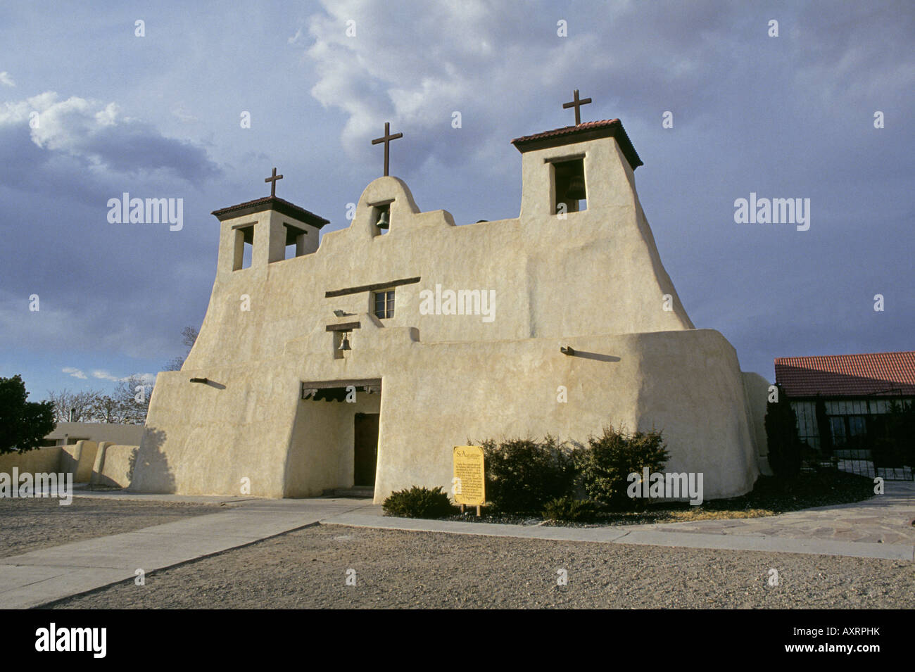Isleta pueblo new mexico hires stock photography and images Alamy