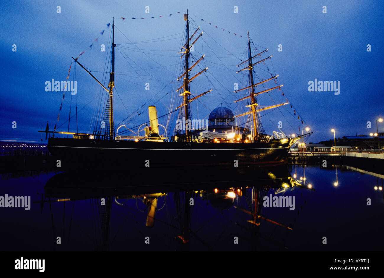 RRS Discovery at Night, Discovery Quay, Dundee, Scotland Stock Photo