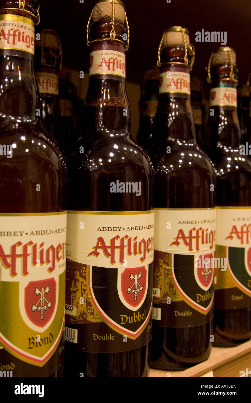 Shop selling a wide range of belgian bottled beers near the Grand Place
