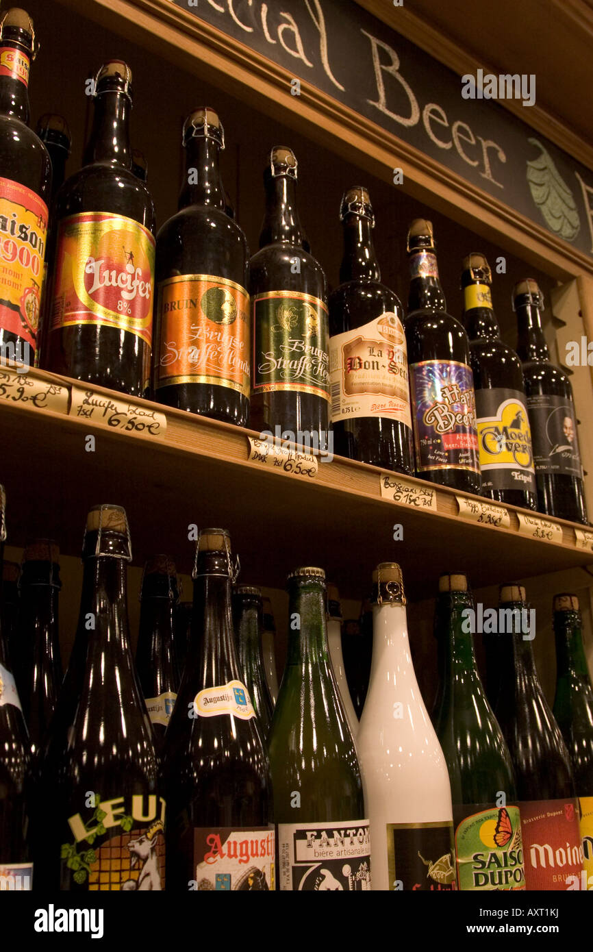Shop selling a wide range of belgian bottled beers near the Grand Place