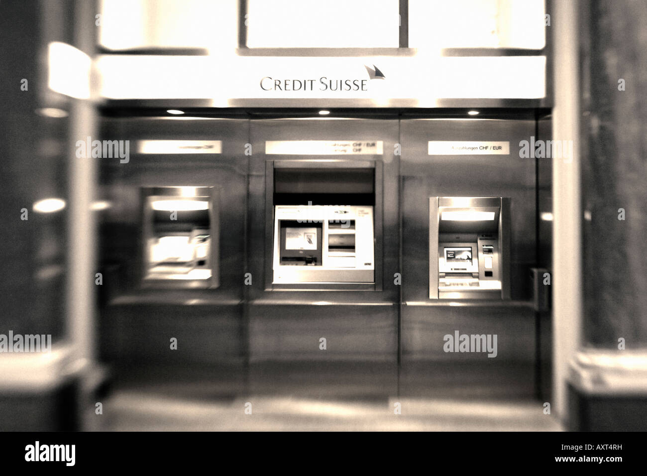 CH Zuerich Bank Credit Suisse interieur ATM Schweiz Zuerich Credit Suisse Geldautomat im Lichthof an der Bahnhofstrasse Stock Photo