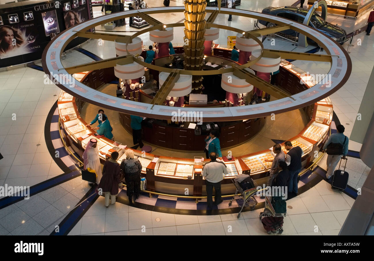 Dubai airport gold shops hires stock photography and images Alamy
