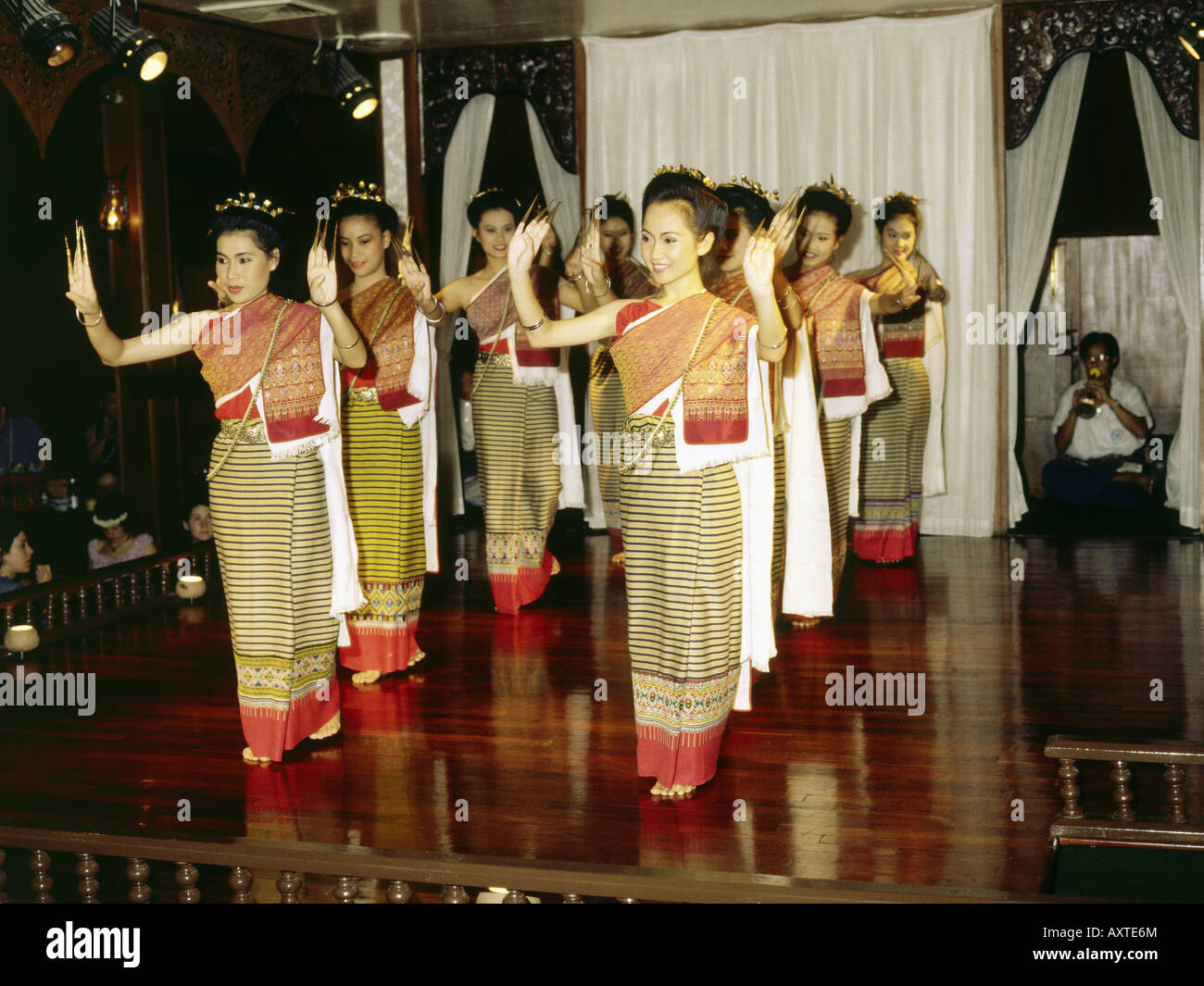 geography / travel, Thailand, people, dance of a mountain tribe in the cultural centre / center of Chiang May, women dance, danc Stock Photo