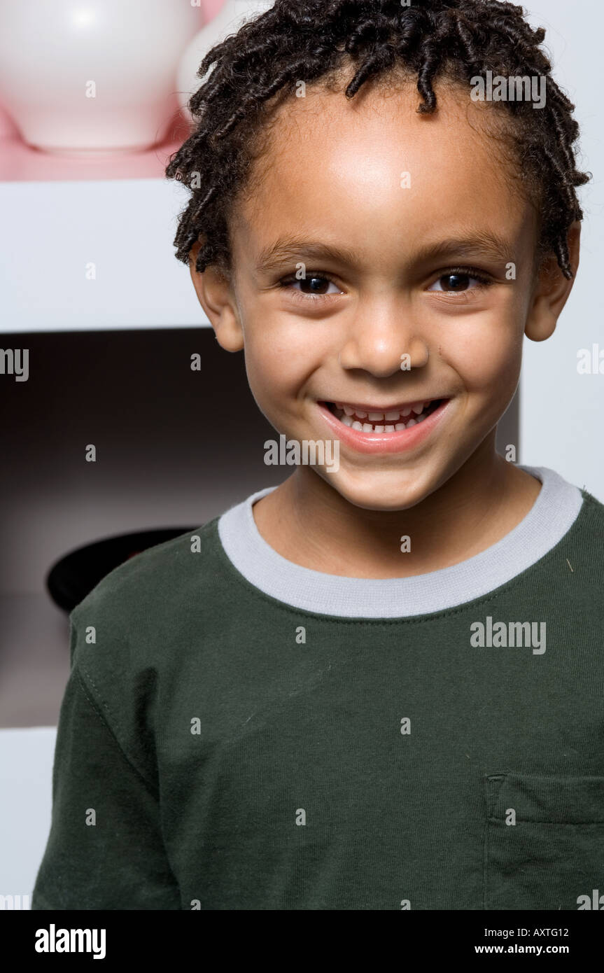 Portrait of a young boy smiling Stock Photo - Alamy