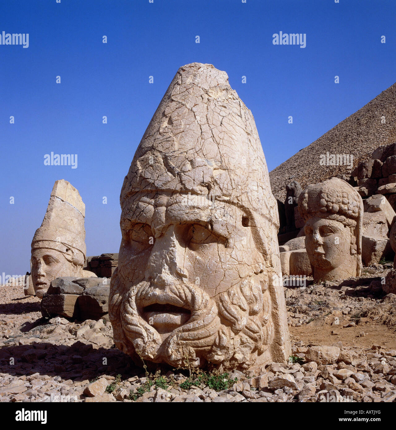 geography / travel, Turkey, Nemrut Dagi, Statue of Zeus, Antiochus