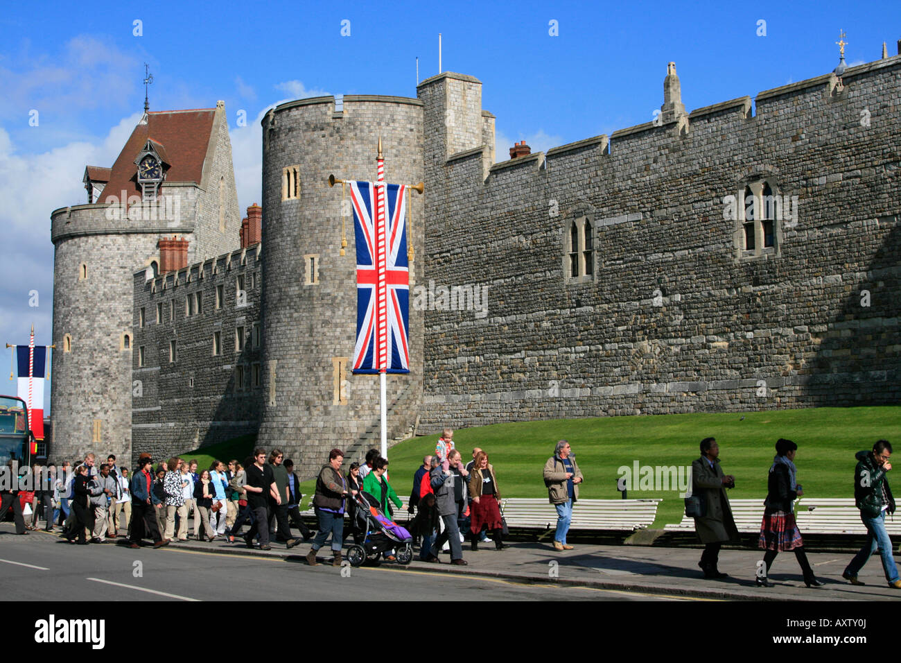 Windsor castle town centre tourist destination Royal Borough of Windsor, Maidenhead ,Berkshire, England , UK, GB Stock Photo