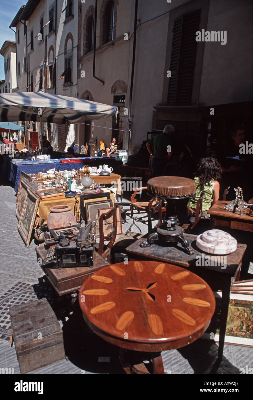 Flea market at Arezzo Stock Photo Alamy