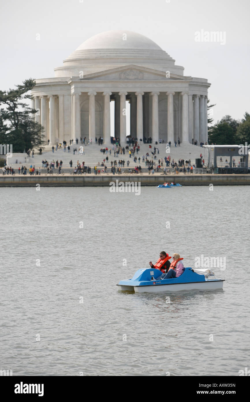 Pedal boat usa hires stock photography and images Alamy