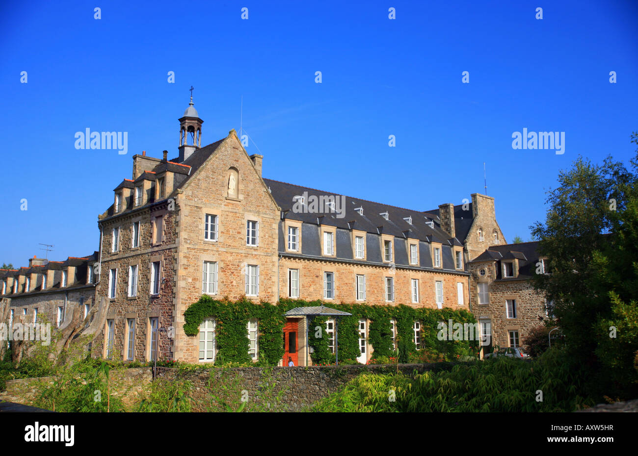 abbaye, St Jacut de la Mer, Rue de l'abbaye, Cotes d'Armor, Brittany, France Stock Photo