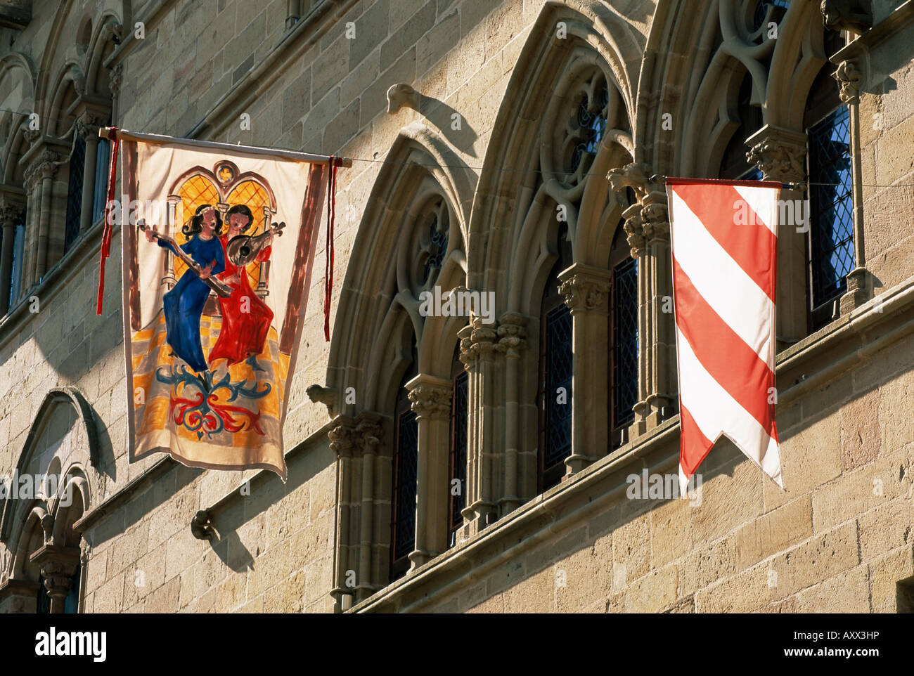 Colourful hangings outside the Maison du Grand Fauconnier, Cordes-sur-Ciel, Tarn, Midi-Pyrenees, France, Europe Stock Photo