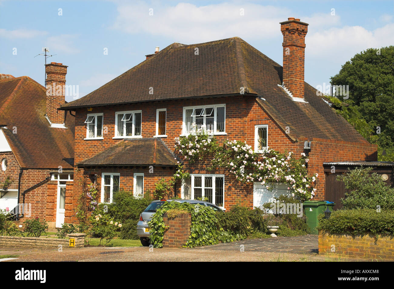 uk england surrey house Stock Photo Alamy