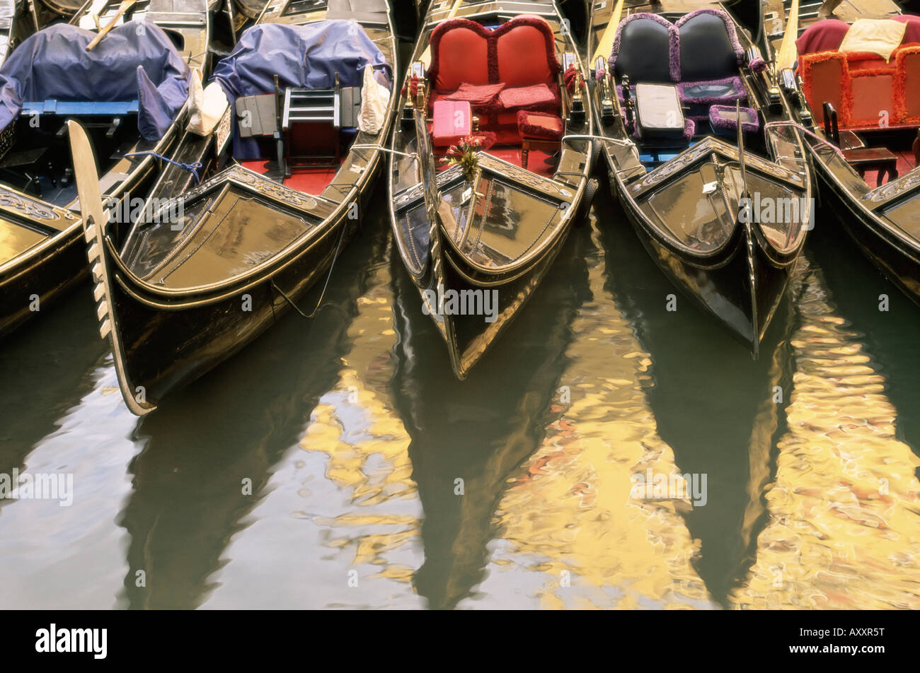 Gondolas reflection venice hi-res stock photography and images - Alamy