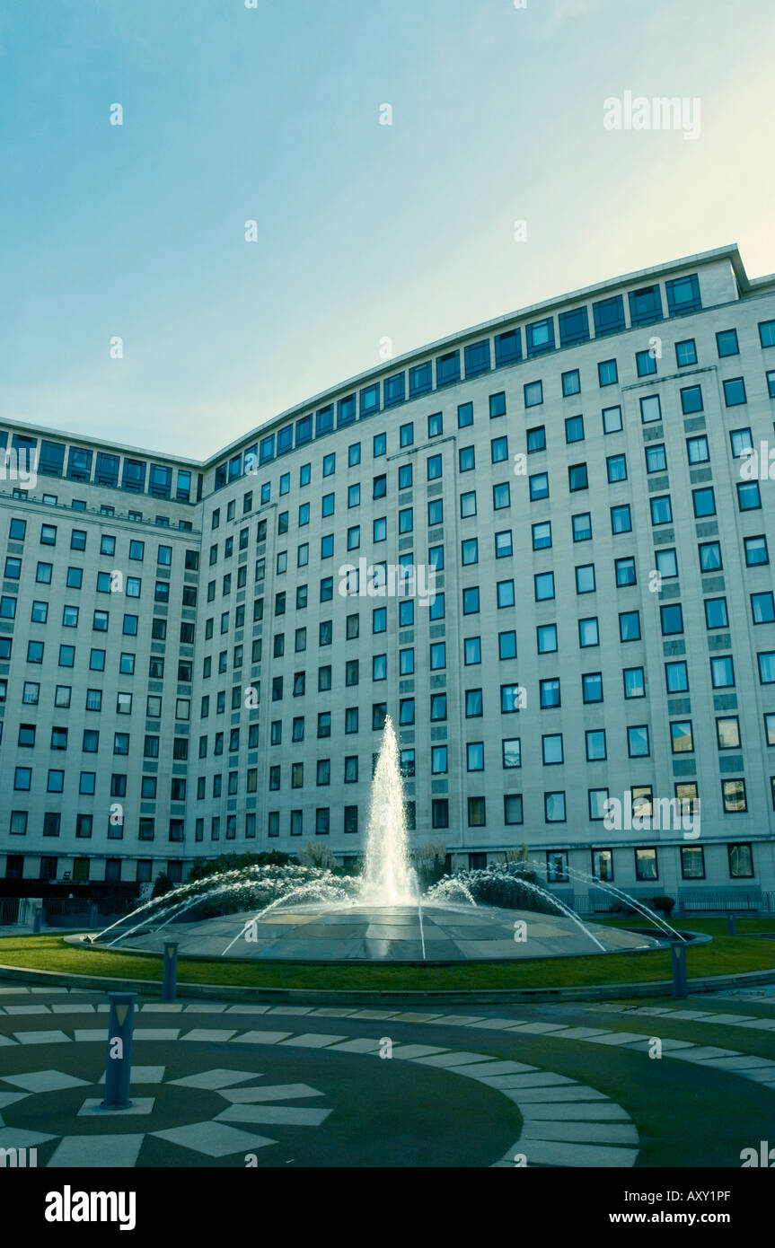 Fountain outside flats at the south bank in central London Stock Photo
