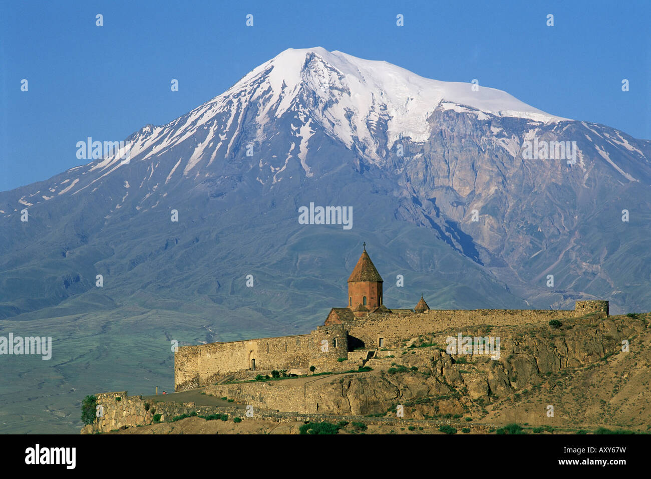 Khorvirap (Khor Virap) monastery and Mount Ararat, Armenia, Central Asia, Asia Stock Photo