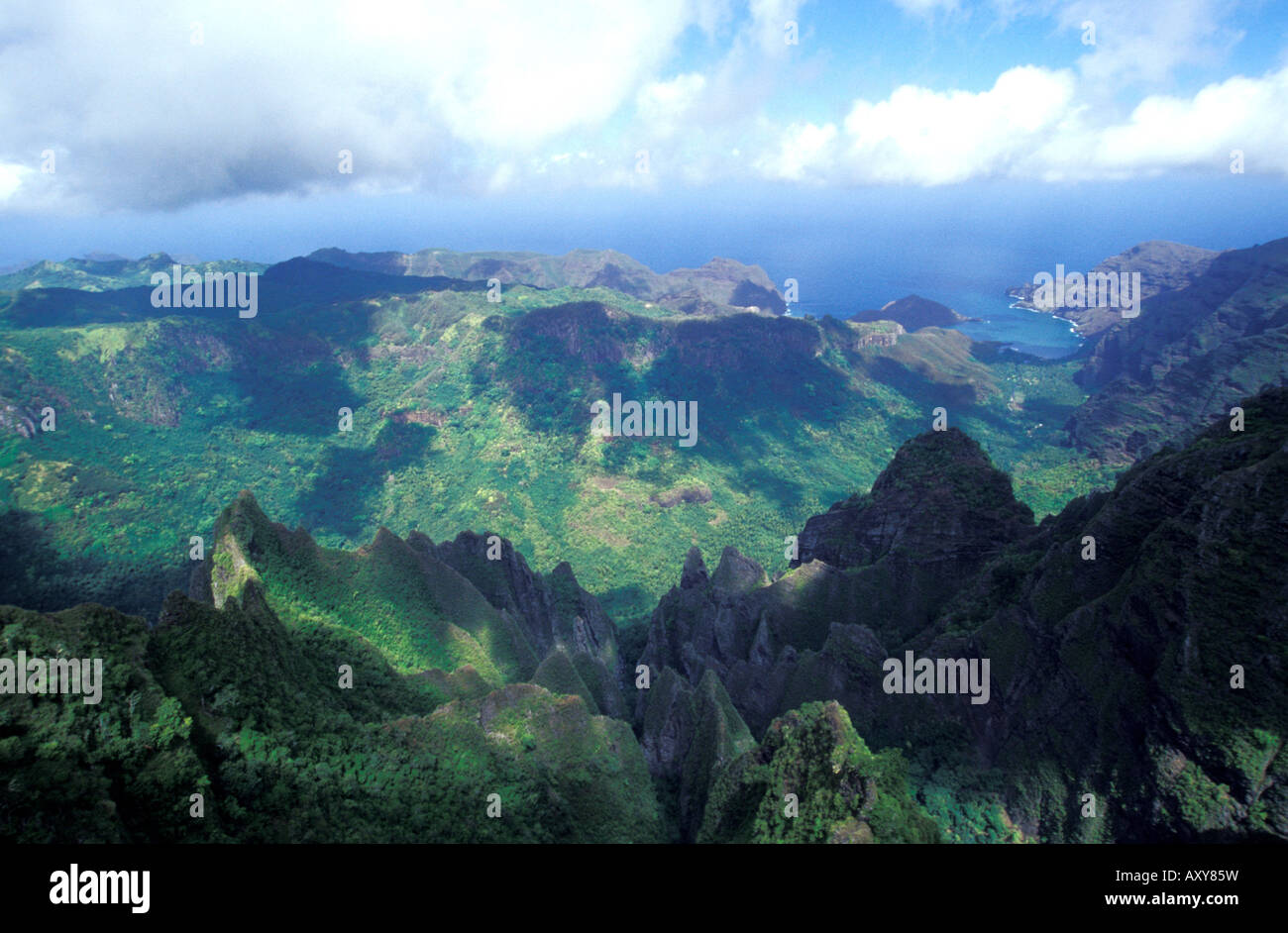 Marquesas islands volcano hi-res stock photography and images - Alamy