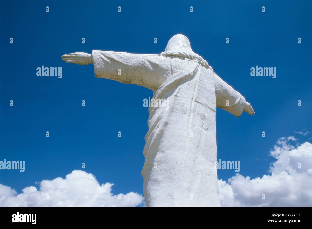Jesus christ statue overlooking city hires stock photography and images Alamy