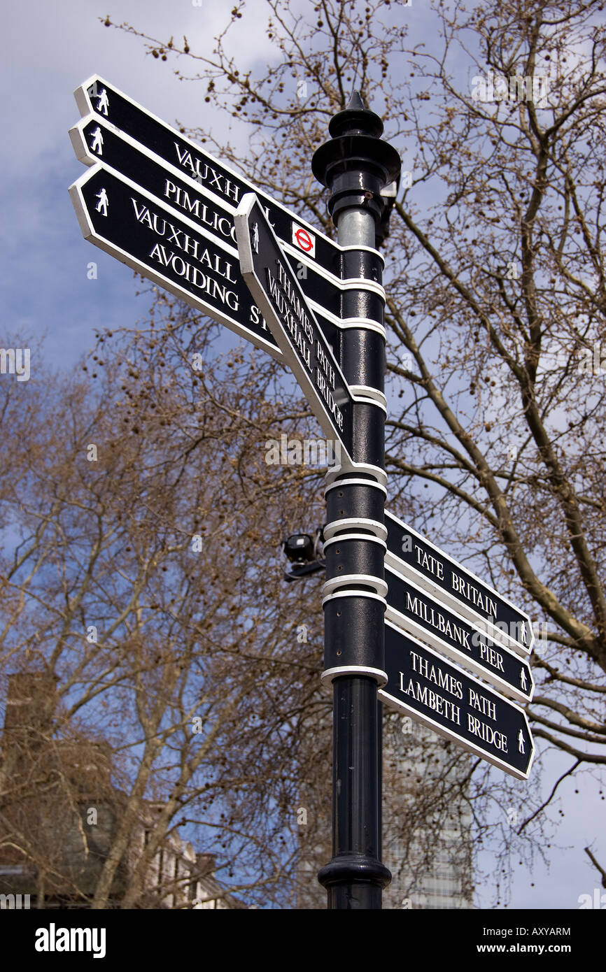 Directions london signpost hi-res stock photography and images - Alamy