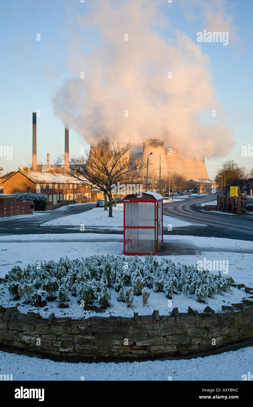 Ferrybridge powerstation hires stock photography and images Alamy