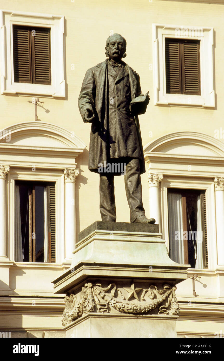 Minghetti, Marco, 18.11.1818 - 10.12.1886, Italian politician, Prime Minster 24.3.1863 - 28.9.1864 and 10.7.1873 - 18.3.1876, statue, Corso Vittiorio Emanuel, Rome, Stock Photo
