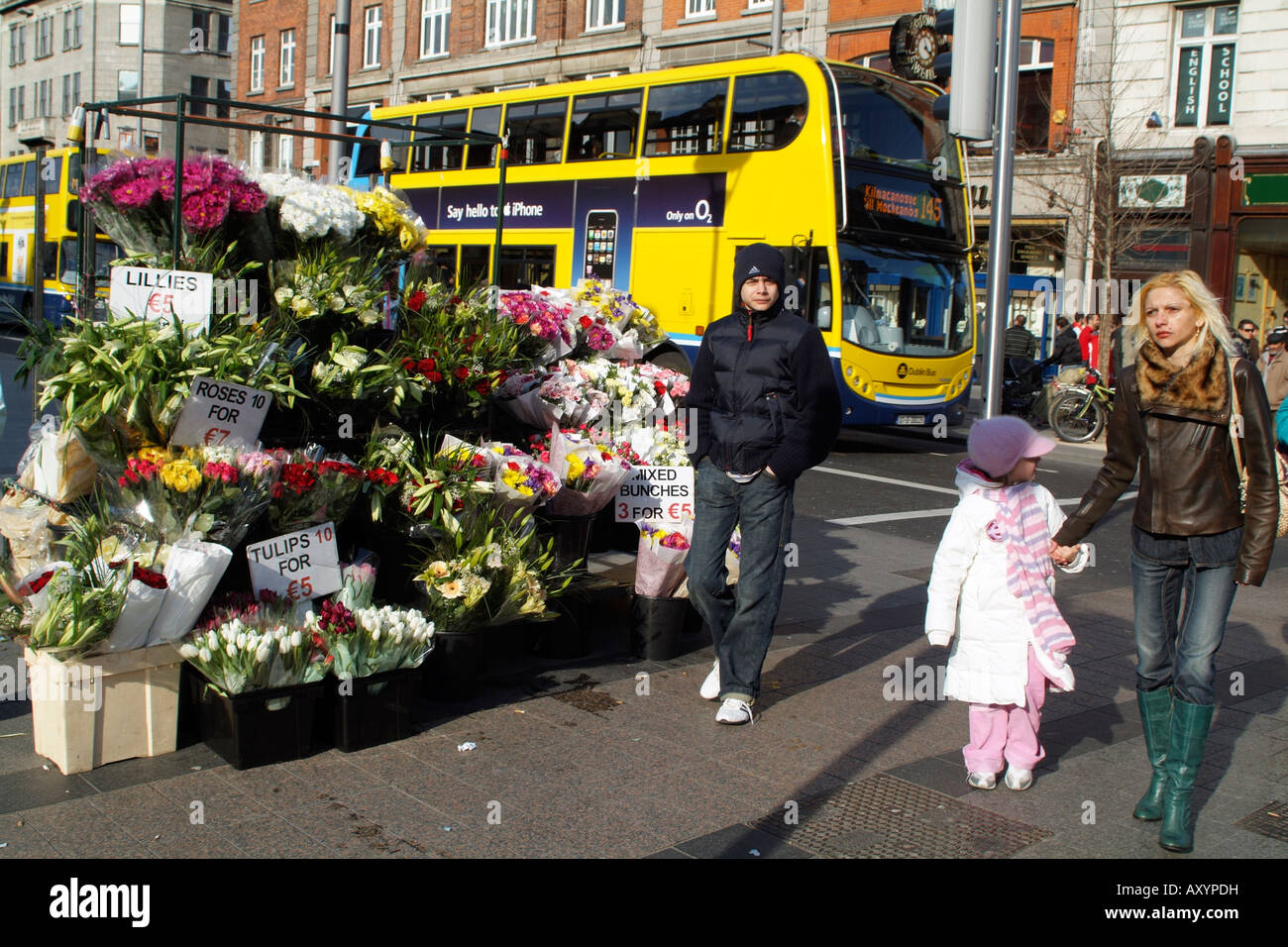 Flower seller on O Connell Street Dublin Ireland Stock Photo Alamy