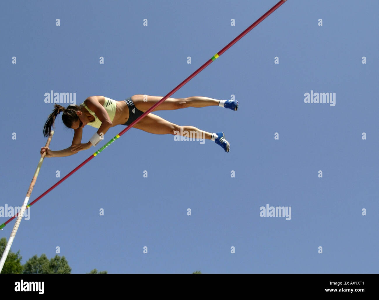 motionsequence pole vault, athlete jumping over the bar Stock Photo Alamy