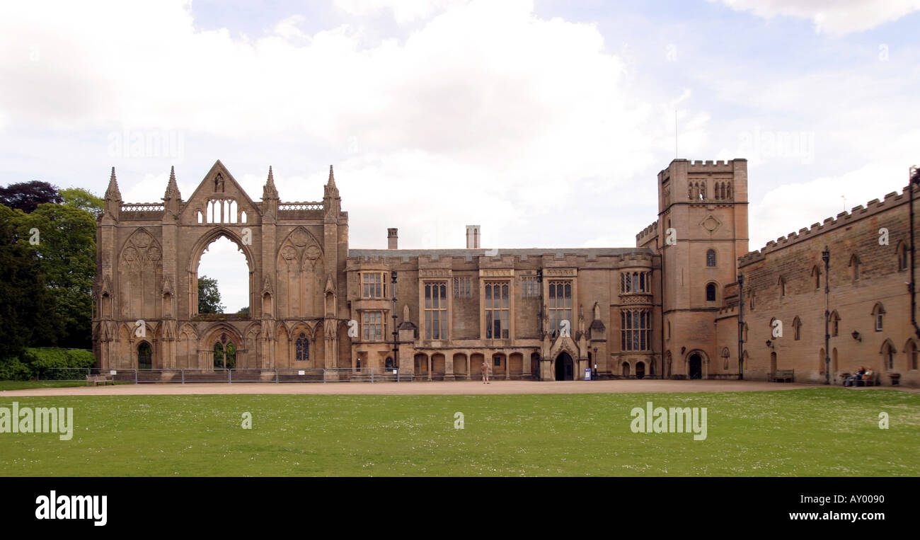 Newstead byron entrance hi-res stock photography and images - Alamy