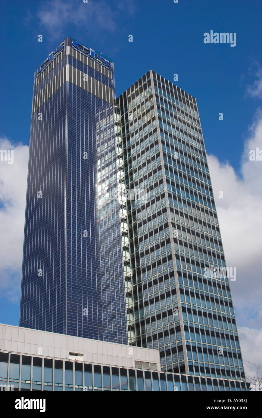 The CIS building in Manchester, the third tallest building in Europe at ...