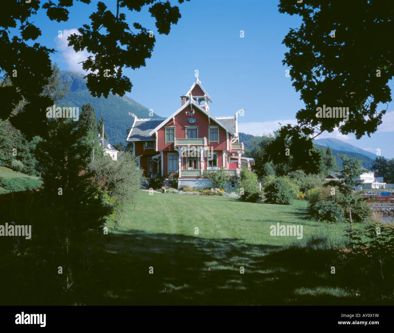 'Swiss style' house, Balestrand, Sognefjord, Sogn og Fjordane, Norway. Stock Photo