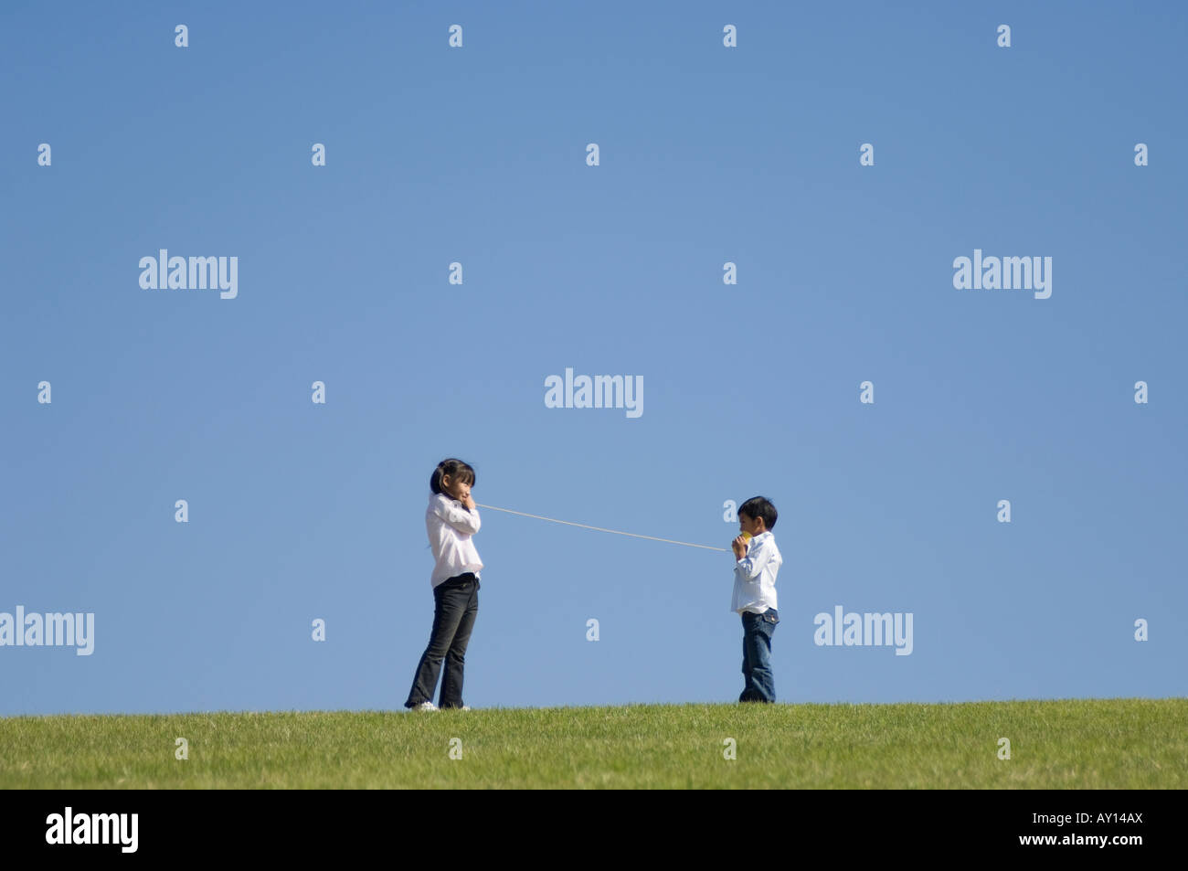 Cup and string phone hi-res stock photography and images - Alamy