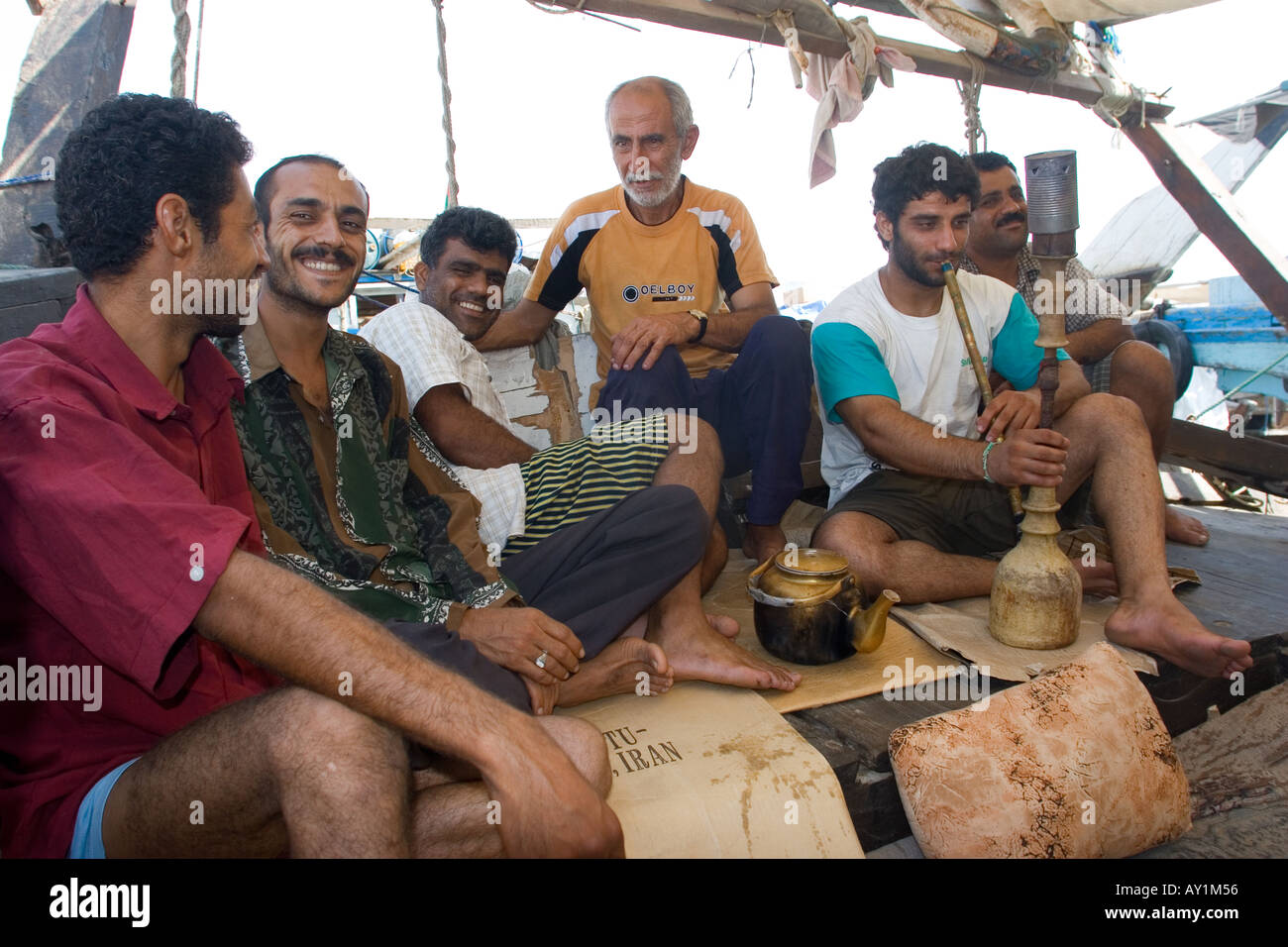 Uae dubai shisha pipe smoking hires stock photography and images Alamy