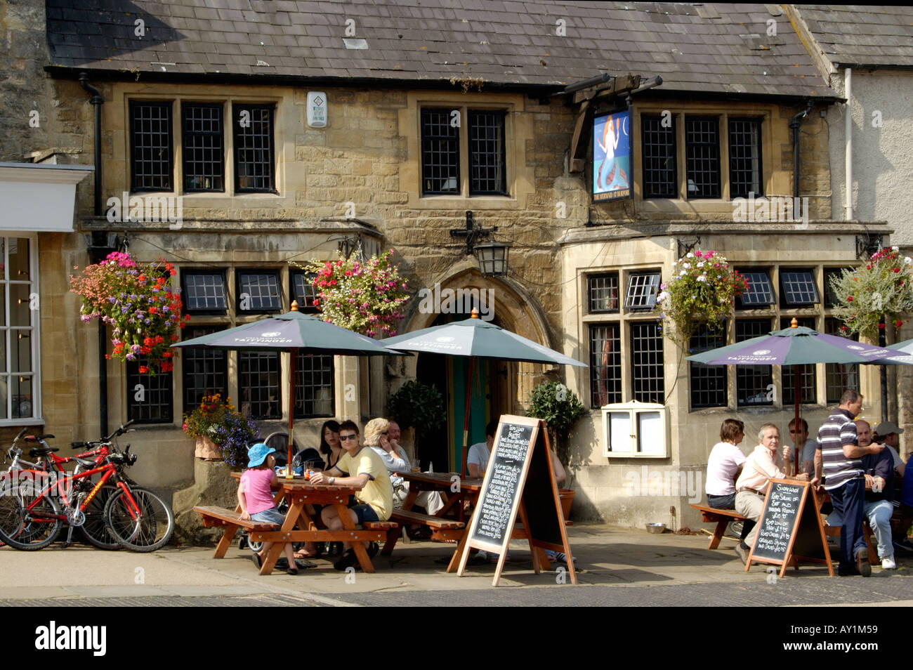 Friends of the cotswolds hires stock photography and images Alamy