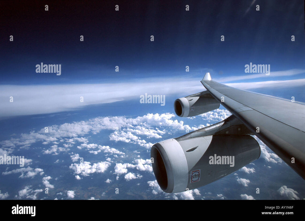 Passenger aircraft engine hi-res stock photography and images - Alamy