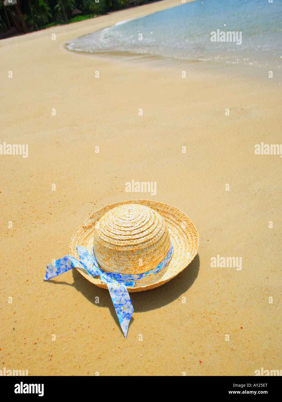High straw hat hi-res stock photography and images - Alamy