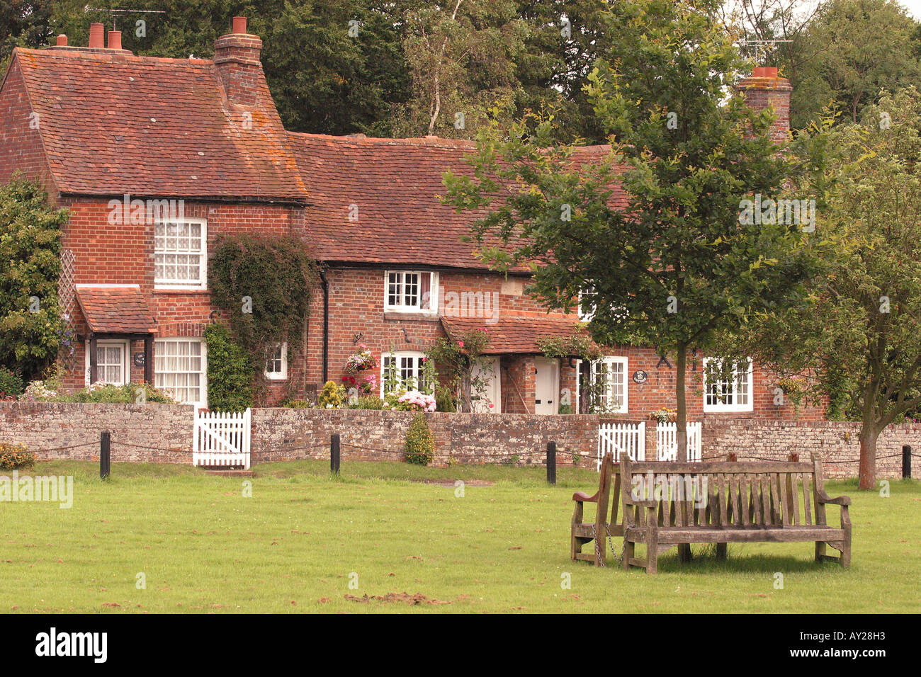 Cottages in the Lee in Buckinghamshire Stock Photo Alamy