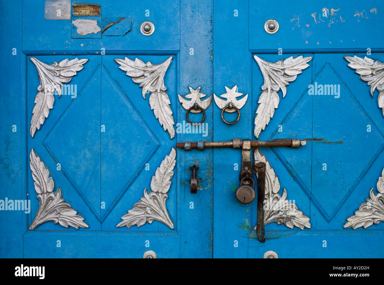 Indian at the door hi-res stock photography and images - Alamy