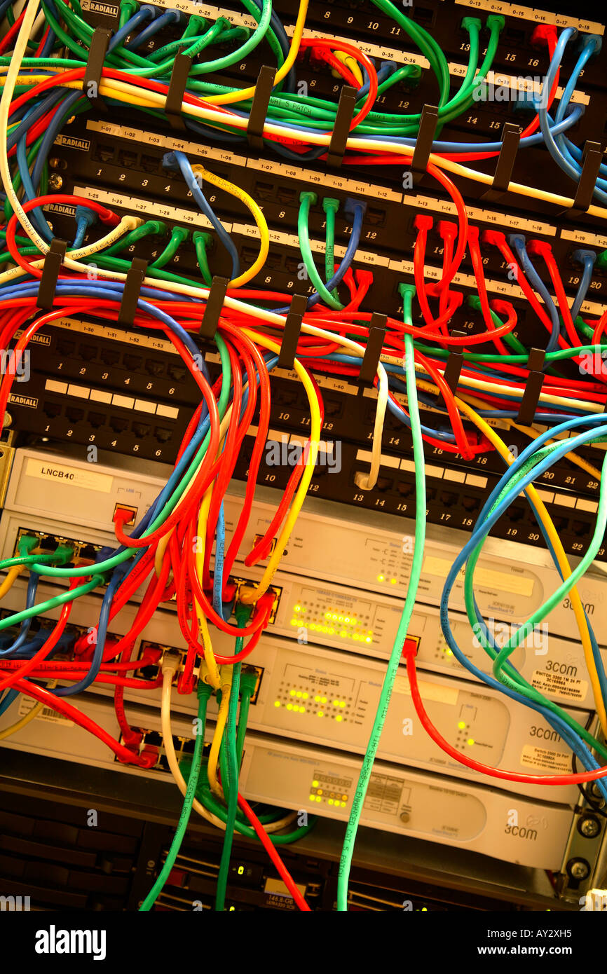 Backoffice hi-res stock photography and images - Alamy