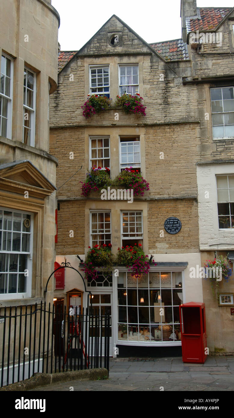 Bath Sally Lunn s house and museum the oldest house of Bath Stock Photo Alamy