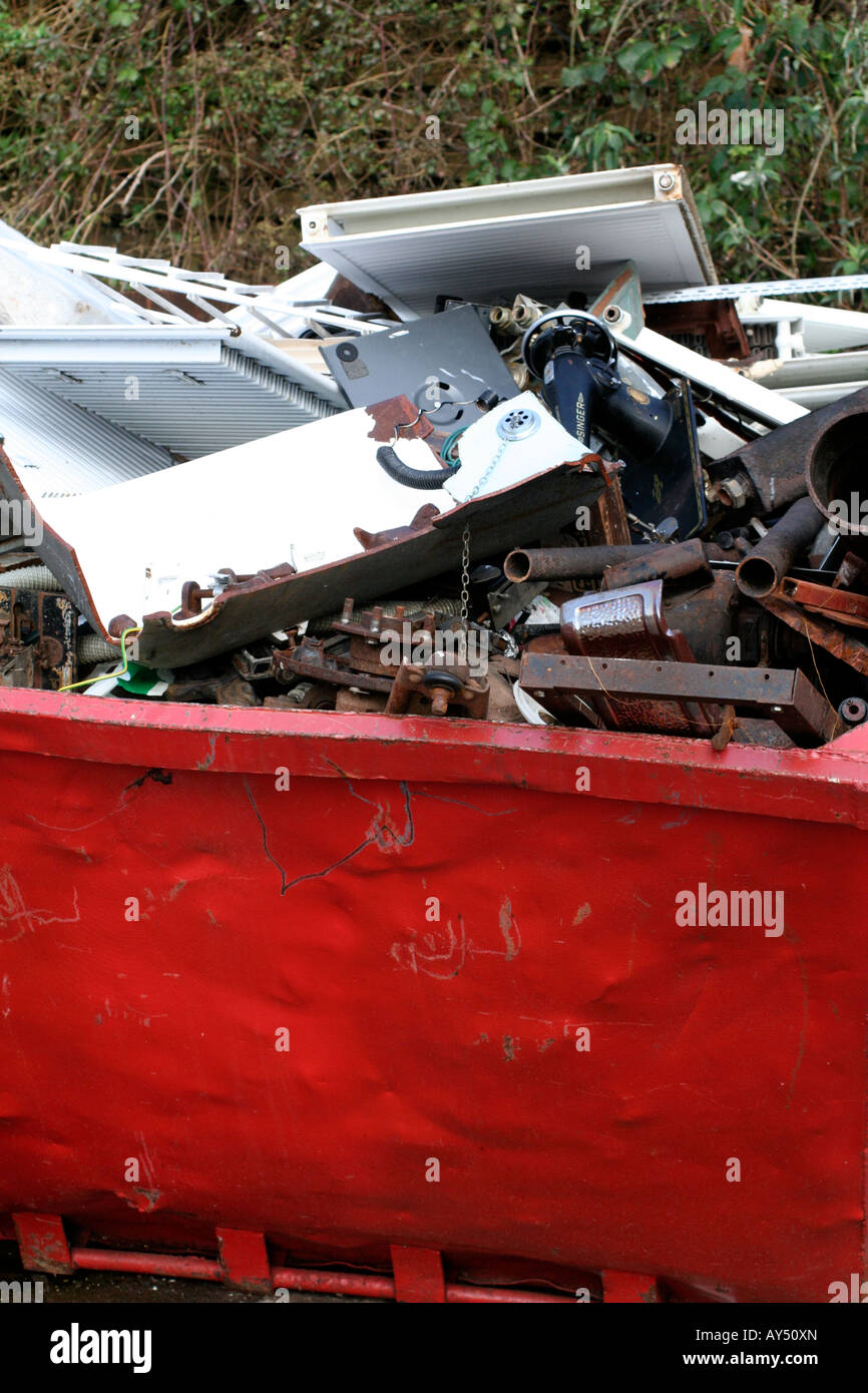 Rubbish waste recycling segregation metal iron steel container skip hi