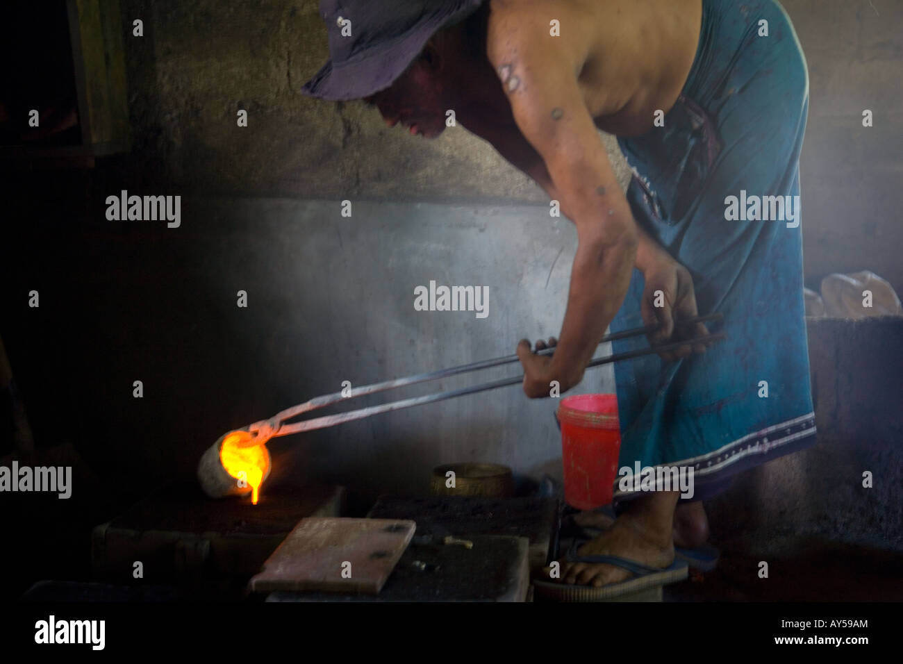 Brass foundry hires stock photography and images Alamy