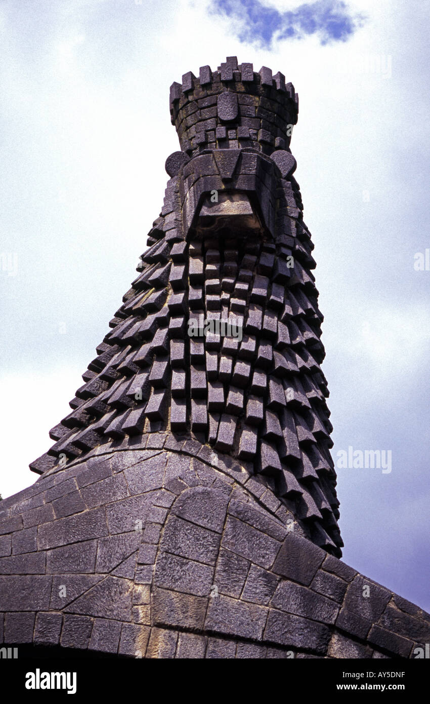 英10” Disciples (2) Prowling Lion / Return To Addis Ababa TOP001 Topatop /00200 Lion of judah addis ababa hi-res stock photography and