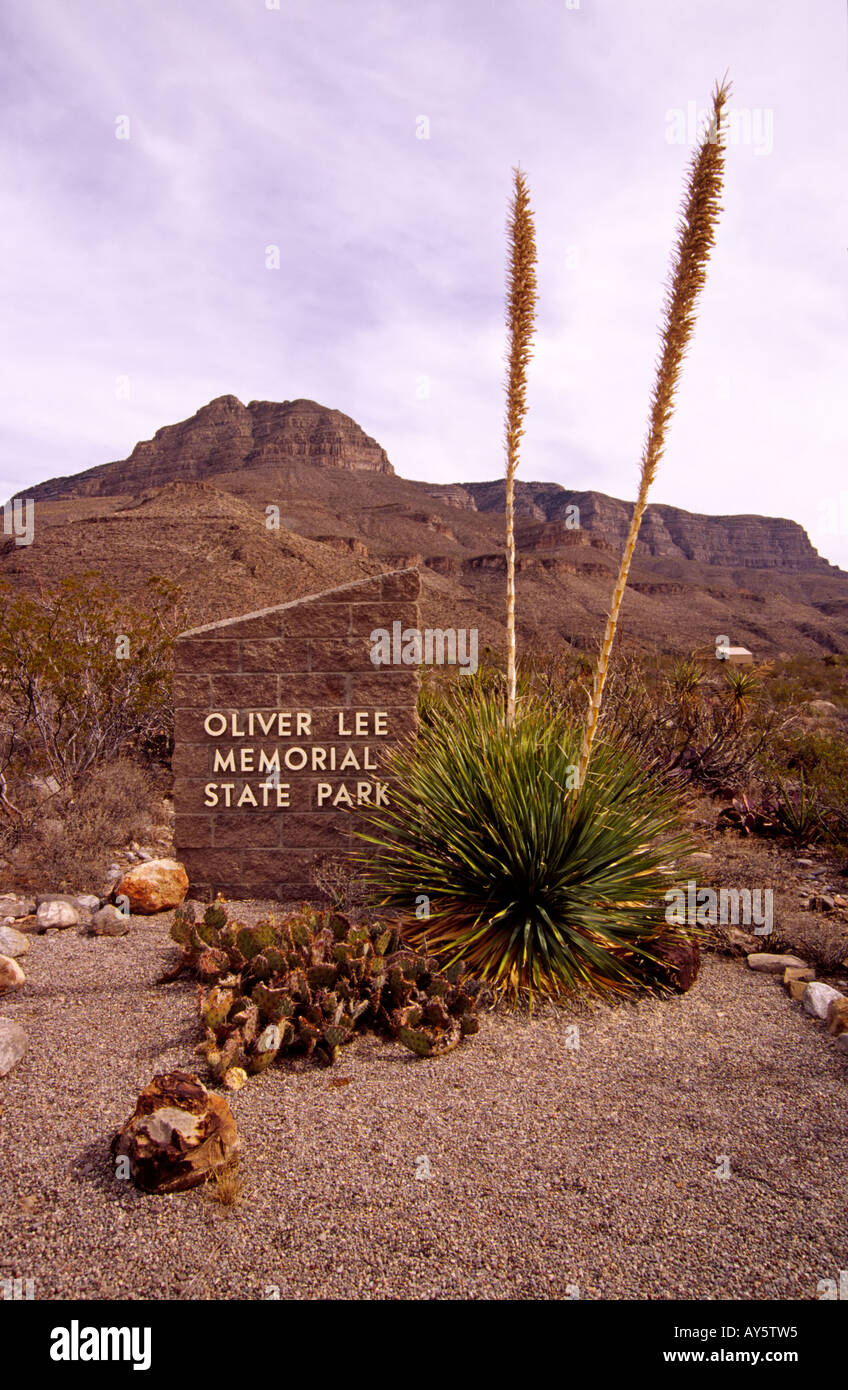 Entrance to Oliver Lee Memorial State Park, and Dog Canyon National  Recreation Trail, near Alamogordo, New Mexico Stock Photo - Alamy